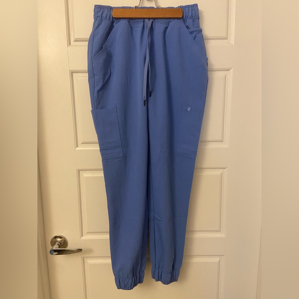 Jaanuu Women’s Mesh-Enhanced Jogger Pant
